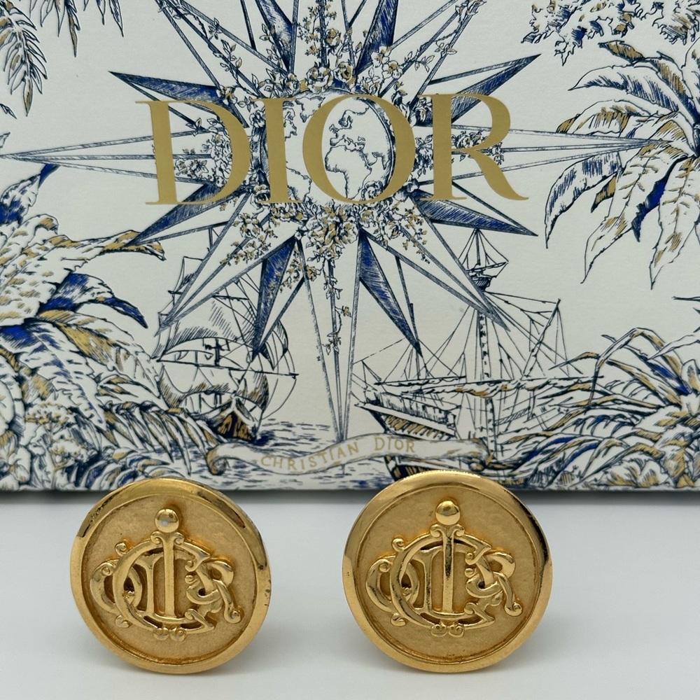 CHRISTIAN DIOR Larges 80's Vintage Signature Loggo Coin Earrings Monogram